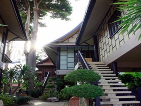 Baan Salathai Huahin