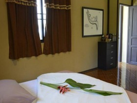 Baan Salathai Huahin