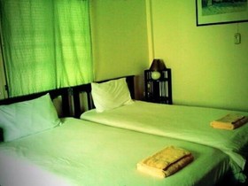 Baan Somboon Guesthouse