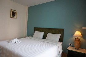 Baan Suksiri Hotel