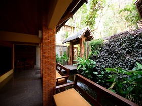 Baan Talay Dao
