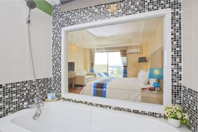 Blue Wave Hotel Hua Hin