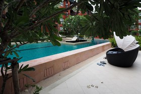 Bluroc Huahin Condo By Pat
