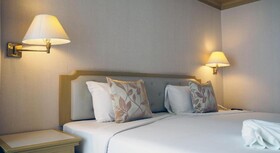 City Beach Resort