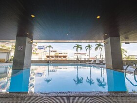 City Beach Resort