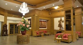 City Beach Resort