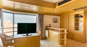 City Beach Resort