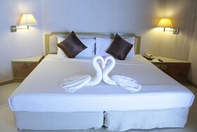 City Beach Resort