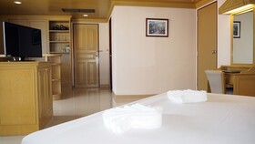 City Beach Resort