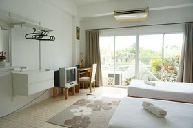Corner Cafe Bed and Breakfast