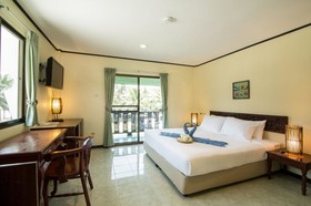 Dolphin Bay Resort