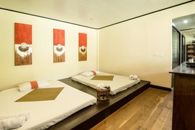 Dolphin Bay Resort