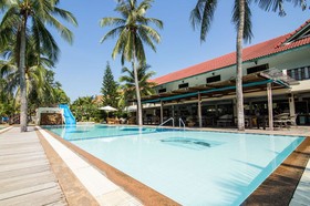 Dolphin Bay Resort