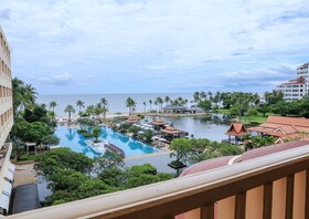 Dusit Thani Hua Hin
