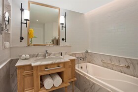 Dusit Thani Hua Hin