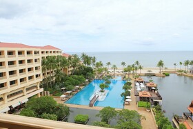 Dusit Thani Hua Hin