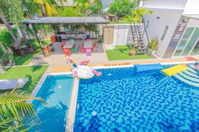 Happy-Home Pool Villa
