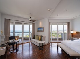 Hilton Hua Hin Resort & Spa
