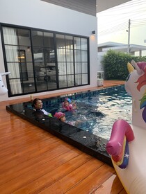 J Pool Villa Huahin