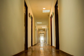 Karoon Hut Guesthouse