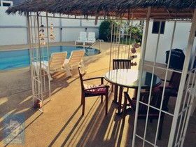 Kenihill Party House