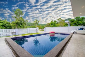 Lasvegas Pool Villa