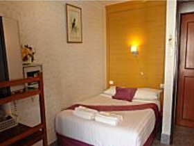Leng Hotel