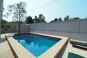 Marisa Villa Huahin