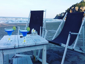 Nern Chalet Beachfront Hotel