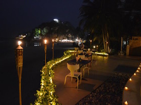 Nern Chalet Beachfront Hotel