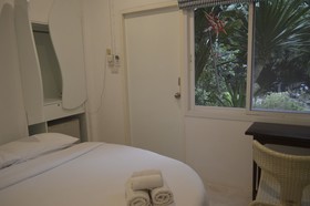 Nern Chalet Beachfront Hotel