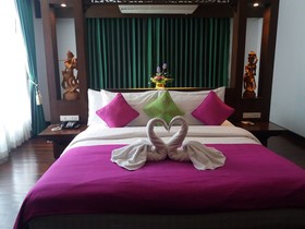 Nicha Hua Hin