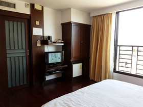 Nicha Hua Hin