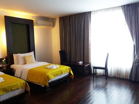 Nicha Hua Hin