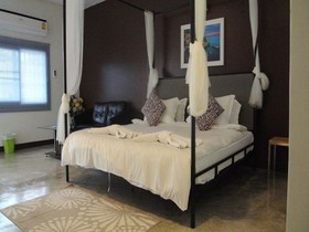 N P House Hua Hin