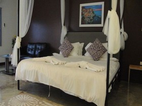 N P House Hua Hin