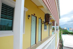 Perm Poon Sup Apartment