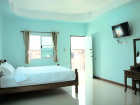 Perm Poon Sup Apartment