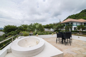 Phu Montra