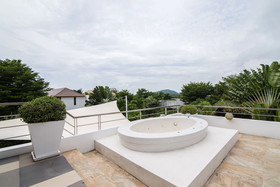 Phu Montra