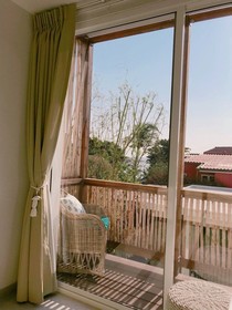 Pineapple Lazy Beach Villas