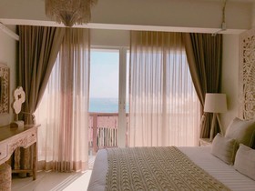 Pineapple Lazy Beach Villas