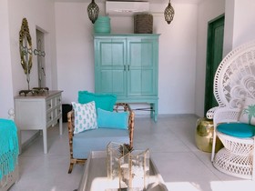 Pineapple Lazy Beach Villas