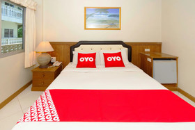 Pom Pom Residence by OYO Rooms
