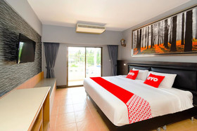 Pom Pom Residence by OYO Rooms