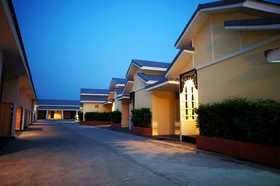 Roses Huahin