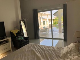 Sea Breeze Villas Hua Hin