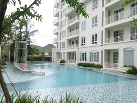 Summer Huahin Condo by Dome