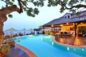 Supatra Hua Hin Resort