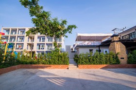 Surf and Sand Resort